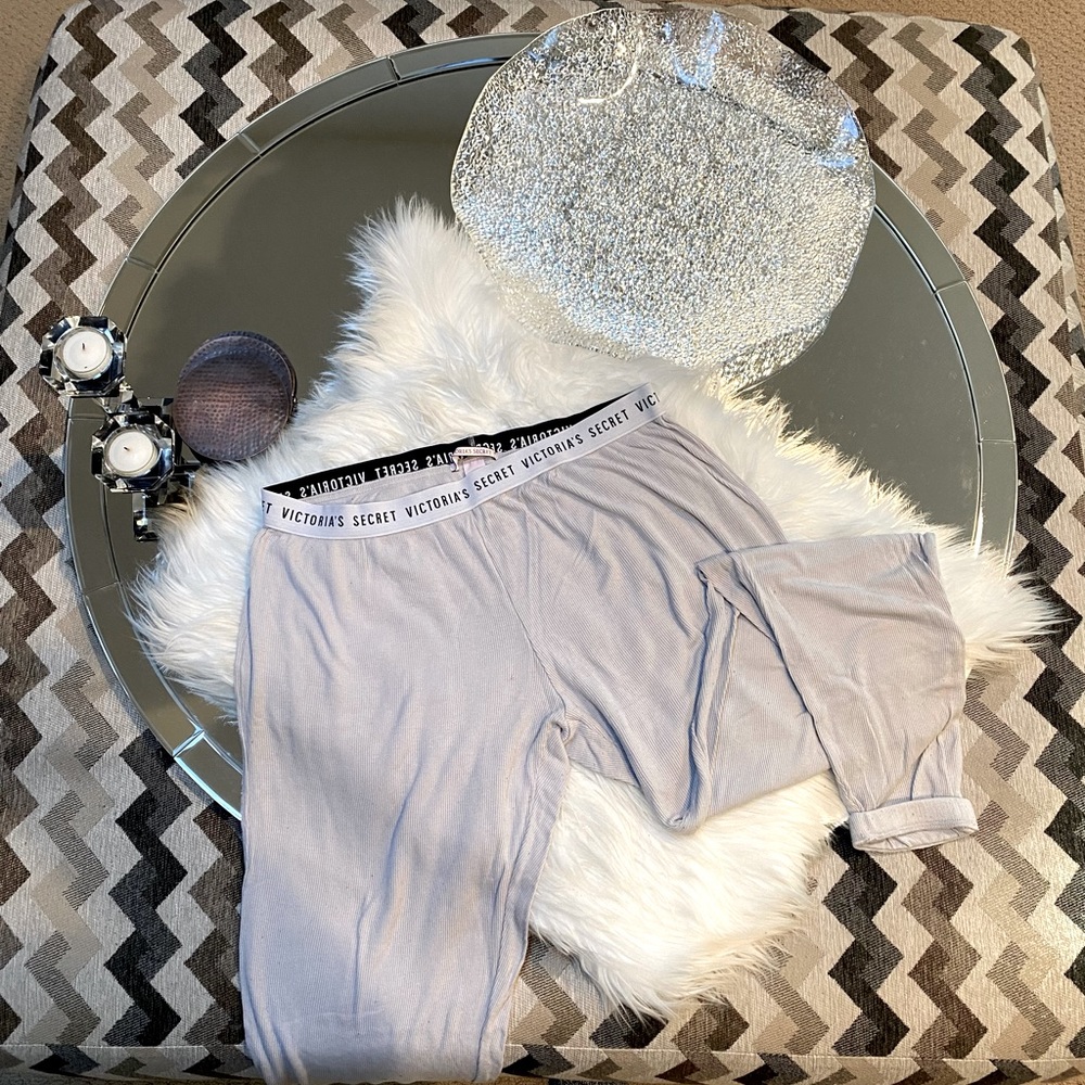 Victoria’s Secret - Ribbed Joggers/Loungewear/Pajamas - Grey - M